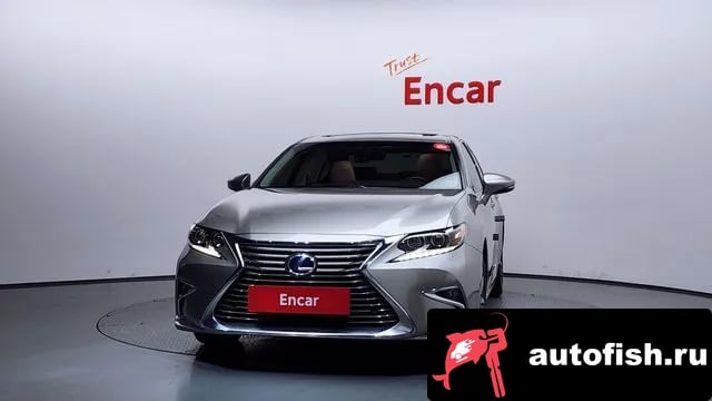 Lexus ES New ES300h 2018 года - вид 3