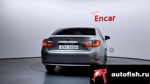 Lexus ES New ES300h 2018 года - вид 4