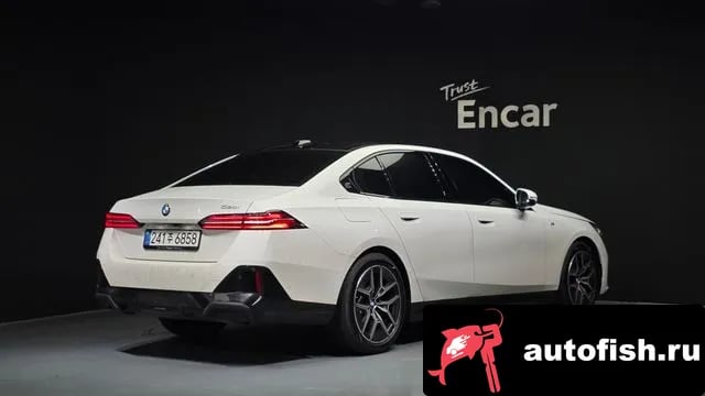 BMW 5-Series 5 Series (G60) 2025 года - вид 2
