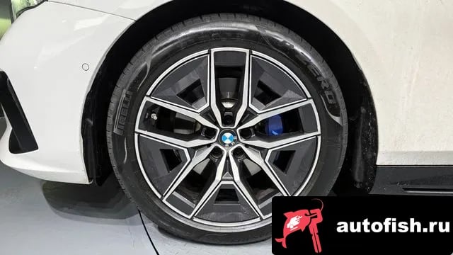 BMW 5-Series 5 Series (G60) 2025 года - вид 5