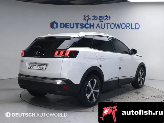 Peugeot 3008 3008 second generation 2018 года - вид 2