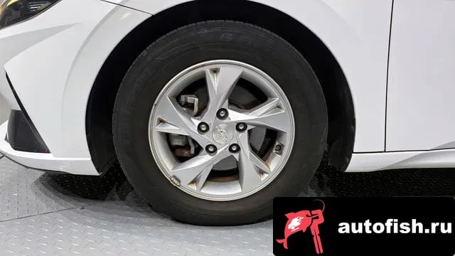 Hyundai AVANTE Avante (CN7) 2021 года - вид 5