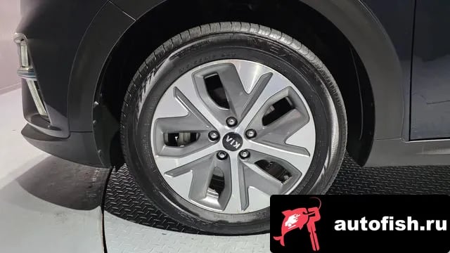 Kia Niro Niro EV 2018 года - похожие автомобили