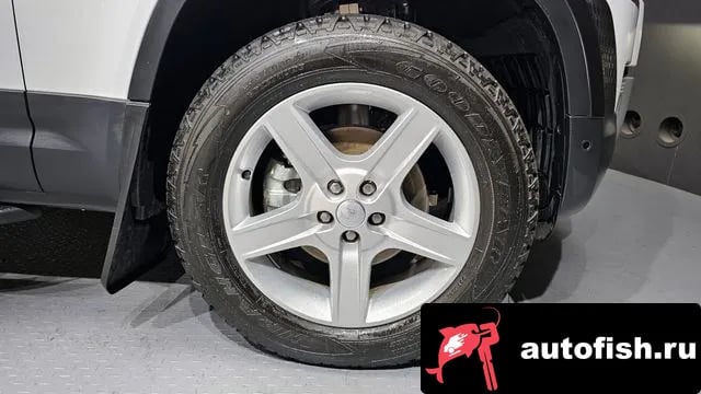 Land Rover Defender Bitdefender (L663) 2023 года - вид 5