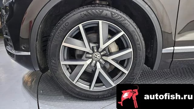 Volkswagen Touareg Tuareg 3rd generation 2020 года - вид 5