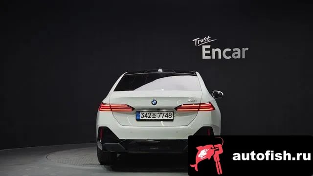 BMW 5-Series 5 Series (G60) 2025 года - вид 4
