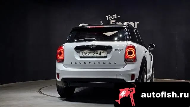 Mini Countryman Cooper Country Man 2019 года - вид 4
