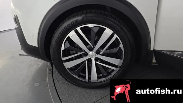 Peugeot 3008 3008 second generation 2018 года - вид 5