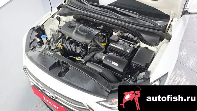 Hyundai AVANTE Avante AD 2018 года - вид 6