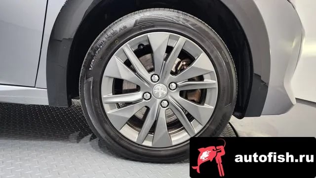 Peugeot 208 e-208 second Generation 2022 года - вид 5