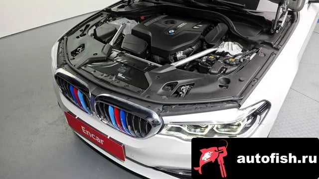 BMW 5-Series 5 Series (G30) 2019 года - вид 6
