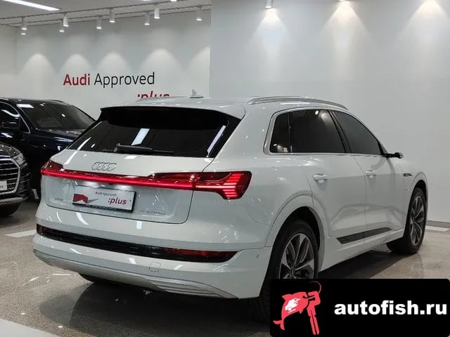 Audi e-tron e-Tron 2022 года - вид 2