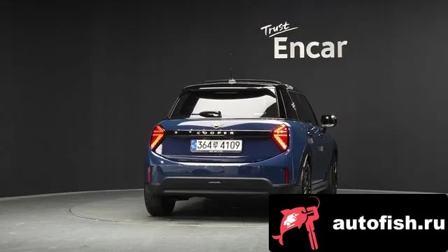 Mini Cooper Cooper C 4th generation 2025 года - вид 4