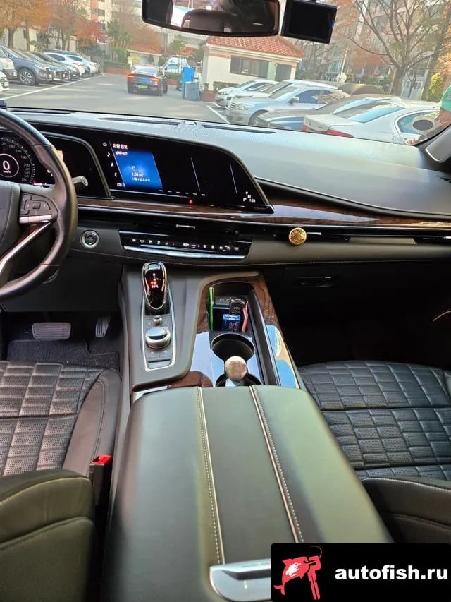 Cadillac Escalade Escalade 5th Generation 2021 года - вид 4