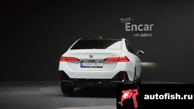 BMW 5-Series 5 Series (G60) 2025 года - вид 4