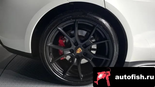 Porsche Taycan Taikan 2023 года - вид 5