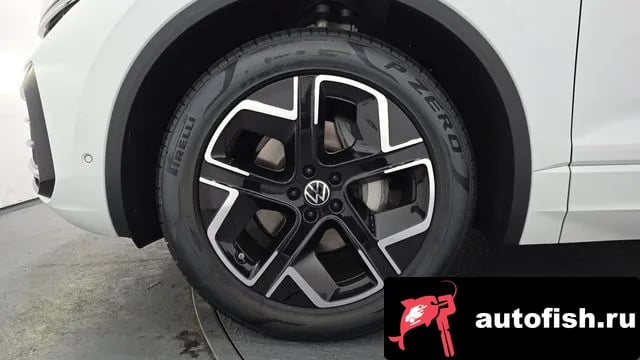 Volkswagen Touareg Tuareg 3rd generation 2025 года - вид 5