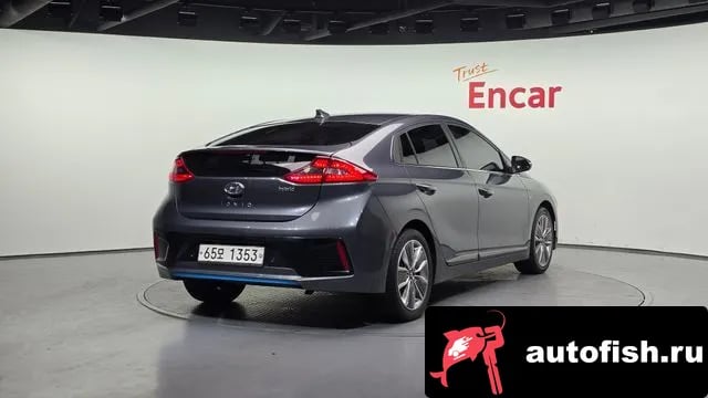 Hyundai Ioniq Ionic Hybrid 2018 года - вид 2
