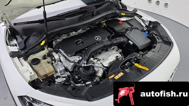 Mercedes-Benz GLA-Class GLA - Class H247 2021 года - вид 6