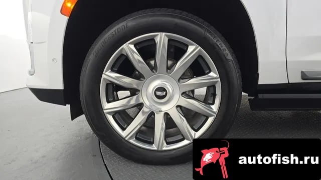 Cadillac Escalade Escalade 5th Generation 2021 года - похожие автомобили