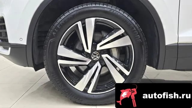 Volkswagen Touareg Tuareg 3rd generation 2020 года - вид 6