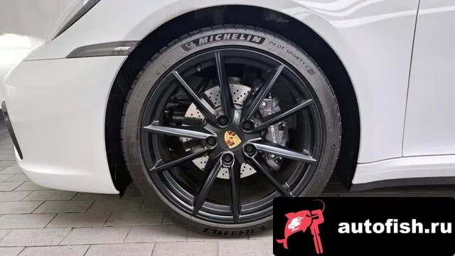 Porsche 911 911 (992) 2024 года - вид 5