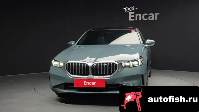 BMW 5-Series 5 Series (G60) 2025 года - вид 3