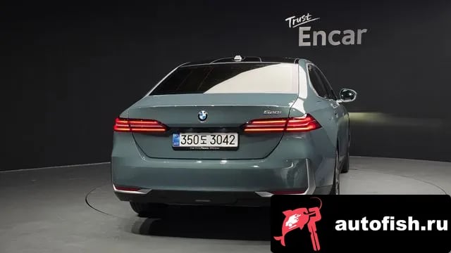 BMW 5-Series 5 Series (G60) 2025 года - вид 4