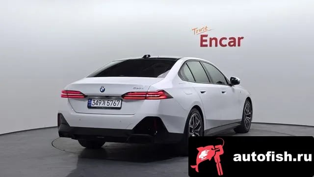 BMW 5-Series 5 Series (G60) 2024 года - вид 2