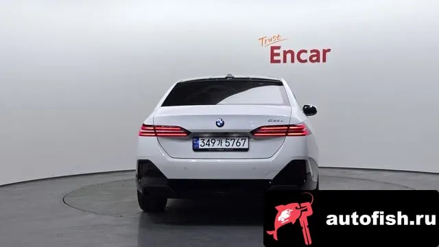 BMW 5-Series 5 Series (G60) 2024 года - вид 4