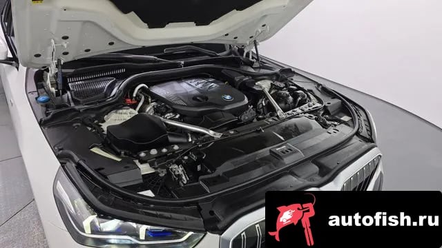 BMW 5-Series 5 Series (G60) 2024 года - вид 6