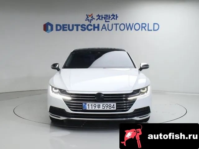 Volkswagen Arteon Atheon 2019 года - вид 3