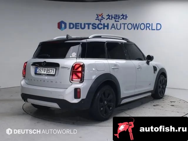 Mini Countryman Cooper D Country Man 2022 года - вид 2