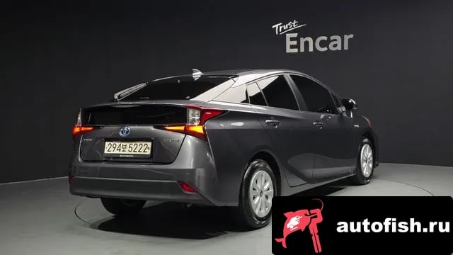 Toyota Prius Prius 4th Generation 2020 года - вид 2