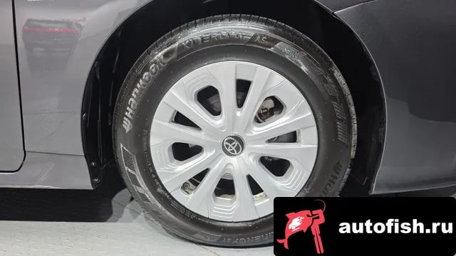 Toyota Prius Prius 4th Generation 2020 года - вид 5