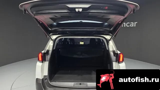 Peugeot 5008 5008 second generation 2018 года - похожие автомобили