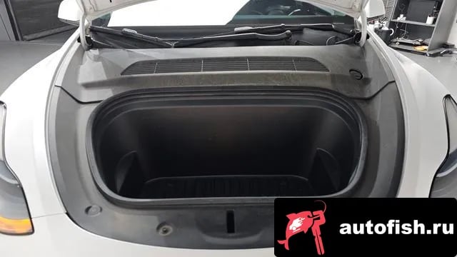 Tesla Model Y Model Y 2023 года - вид 5