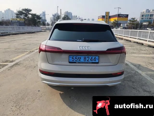 Audi e-tron e-Tron 2022 года - вид 4