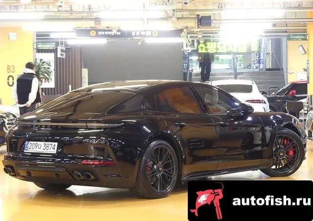 Porsche Panamera Panamera (972) 2025 года - вид 2