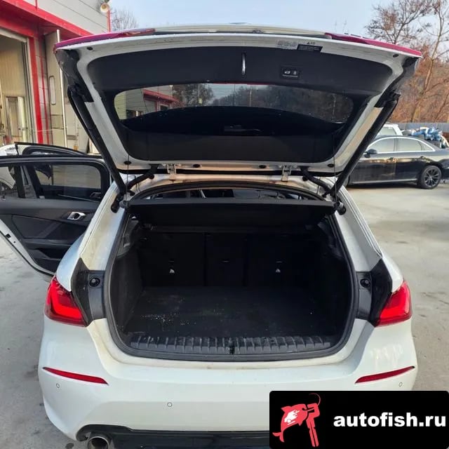 BMW 1-Series 1 Series (F40) 2023 года - похожие автомобили