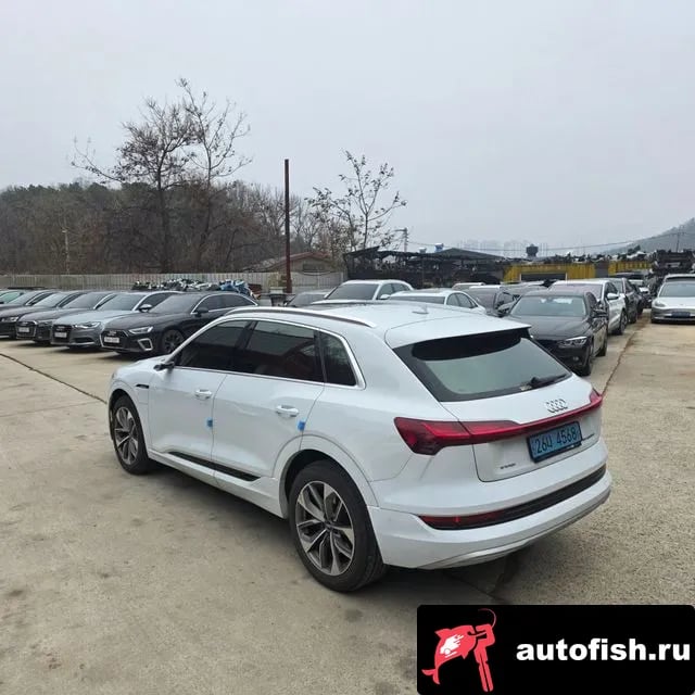 Audi e-tron e-Tron 2020 года - вид 3