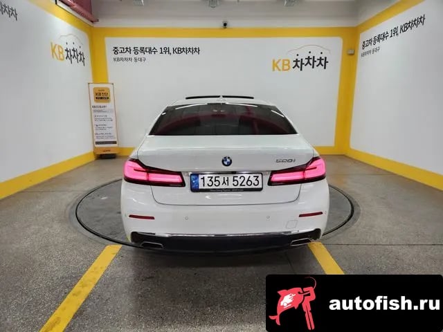BMW 5-Series 5 Series (G30) 2022 года - вид 4