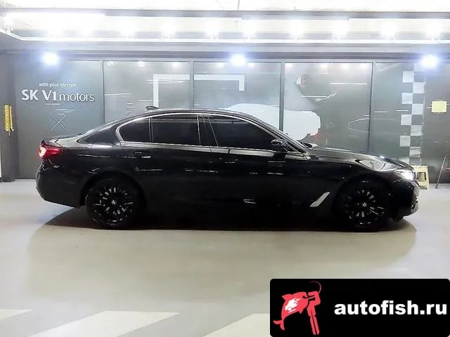 BMW 5-Series 5 Series (G30) 2022 года - вид 3