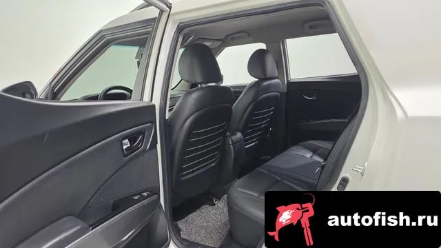 KG Mobility (Ssangyong) TIBOLI Tivoli Air 2022 года - похожие автомобили