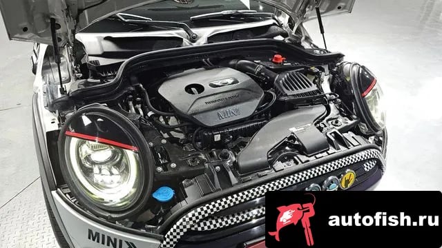 Mini Cooper Cooper 2018 года - вид 6