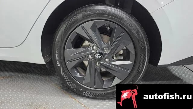 Hyundai AVANTE Avante (CN7) 2021 года - вид 5
