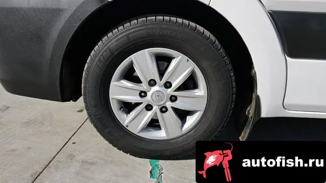 Hyundai Solati Solati 2018 года - похожие автомобили