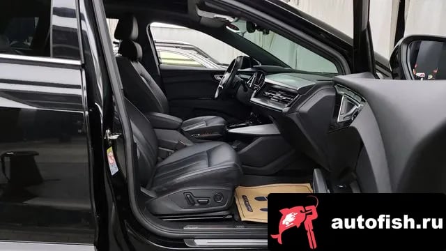 Audi Q4 e-tron Q4 e-Tron (F4) 2022 года - похожие автомобили
