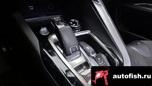 Peugeot 5008 5008 second generation 2019 года - похожие автомобили