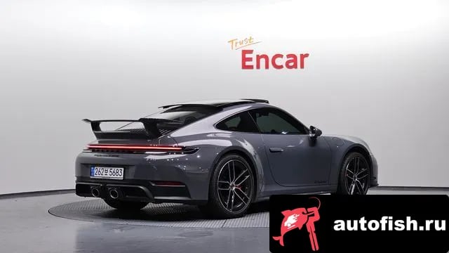 Porsche 911 911 (992) 2025 года - вид 2